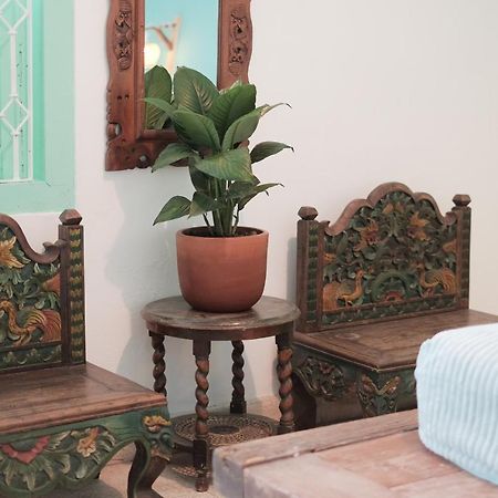Abrakadabra 747 Apartment Yogyakarta Exterior photo