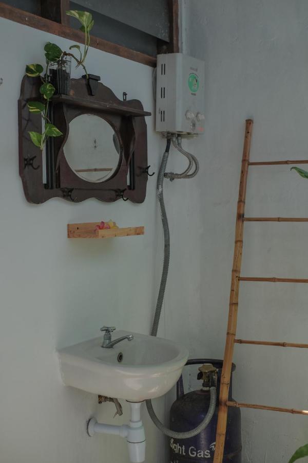 Abrakadabra 747 Apartment Yogyakarta Exterior photo